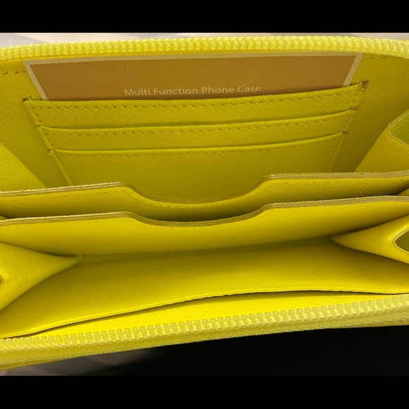 Michael Kors Lime Green Multifunctional Phone Case - Picture 3 of 3